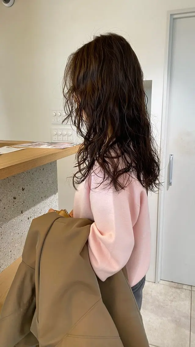 ミディアム パーマ 似合わせカットカラー りおなのヘアスタイル