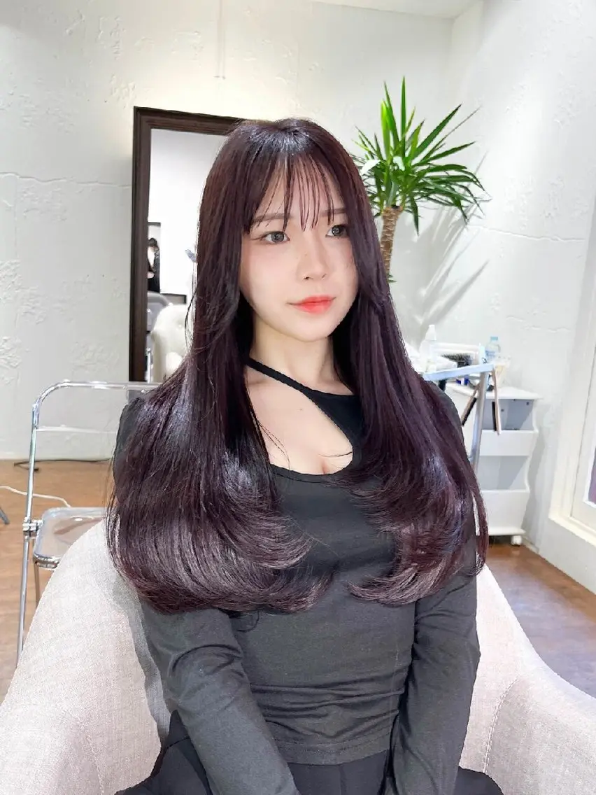 セミロング レイヤーカット 小河 恵子のヘアスタイル