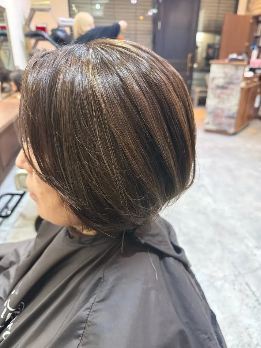 ショート カット ヘアカラー 高橋 葵のヘアスタイル