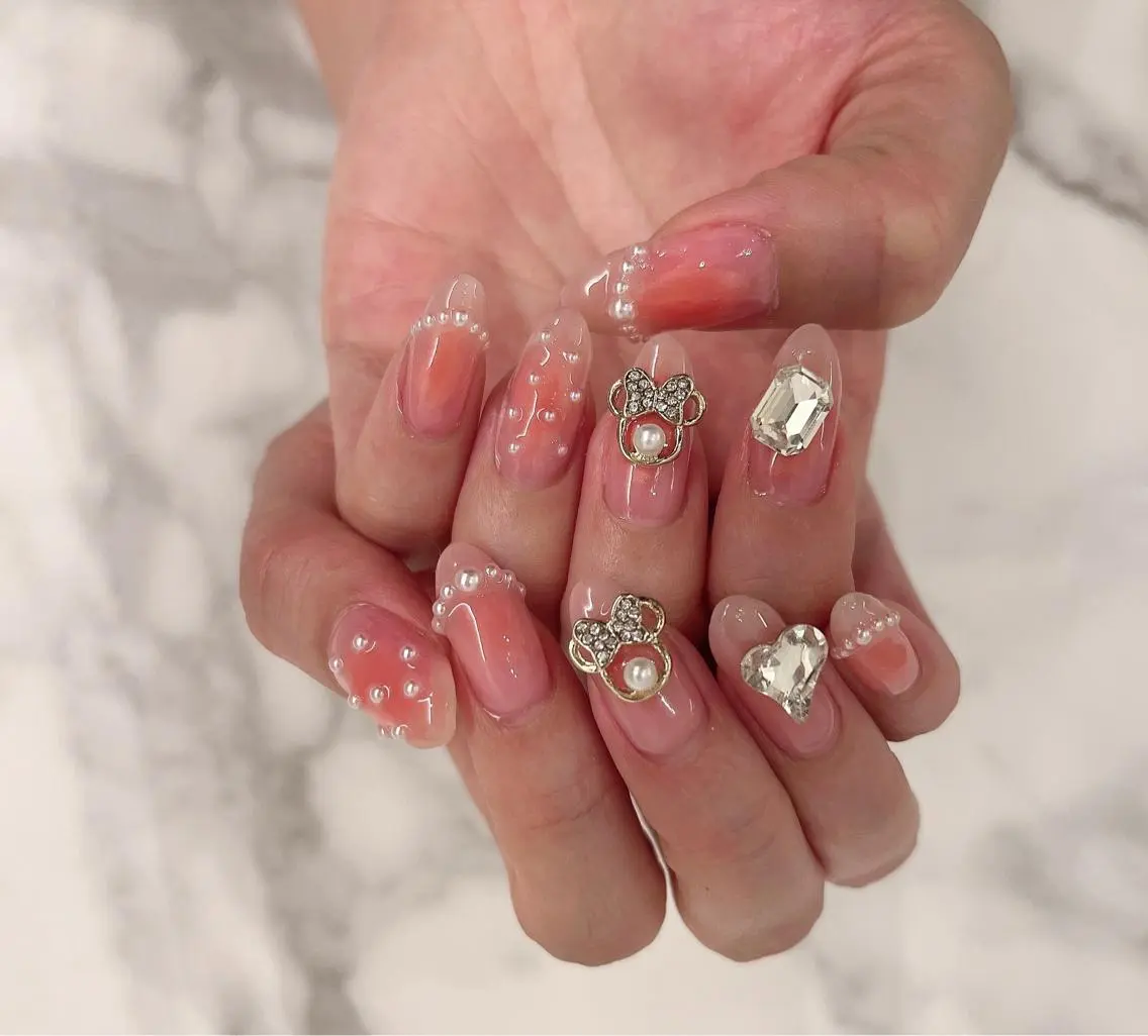 ネイル チークネイル ワンホンネイル Luxy YUKIのネイルデザイン