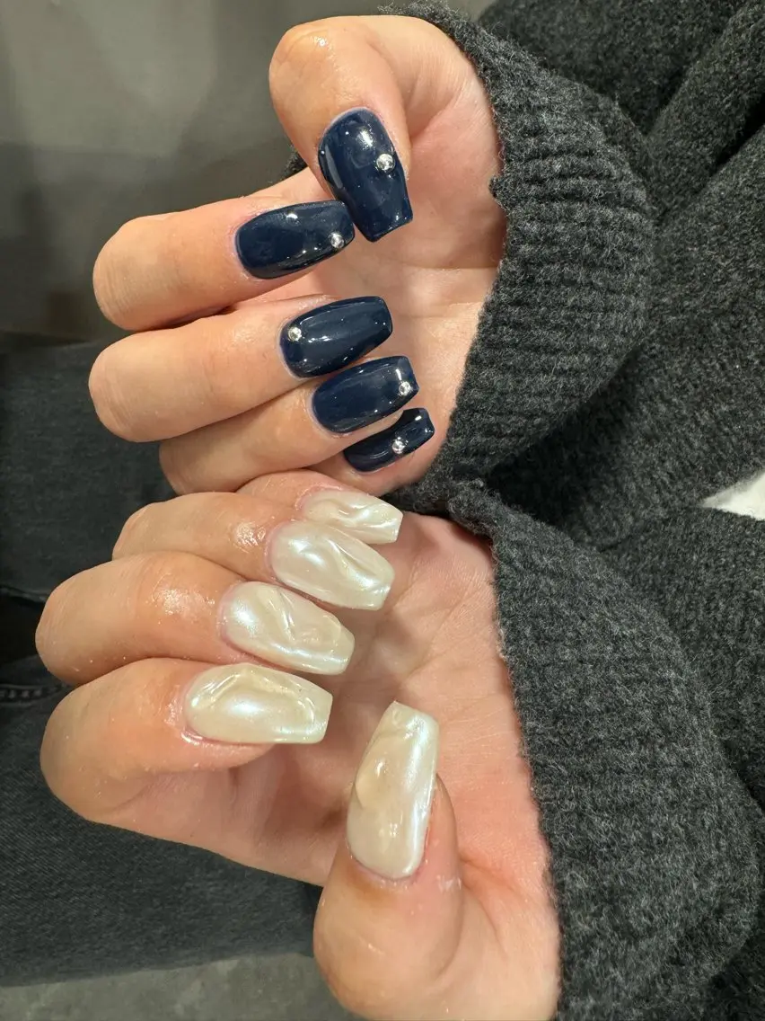 ネイル LAVISH 大和店 emi･:*+のネイルデザイン