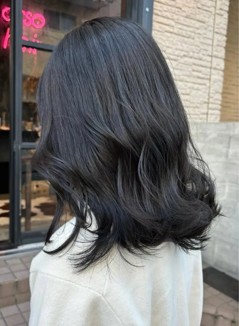 ミディアム カラー 【aini天王寺】 𝐚𝐢𝐫𝐢✂︎のヘアスタイル