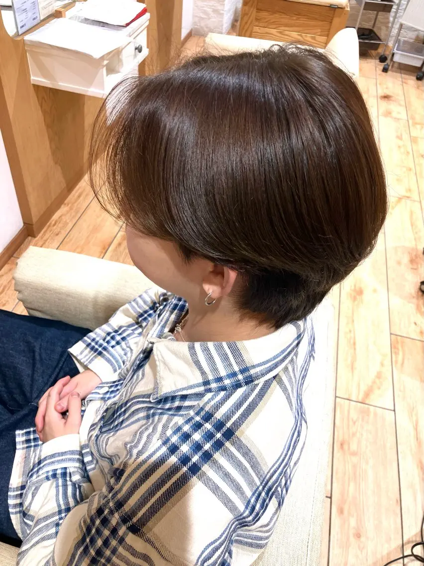 カラー メンズ ブラウンカラー 透明感カラー オリーブブラウン 岡村 凜のヘアスタイル