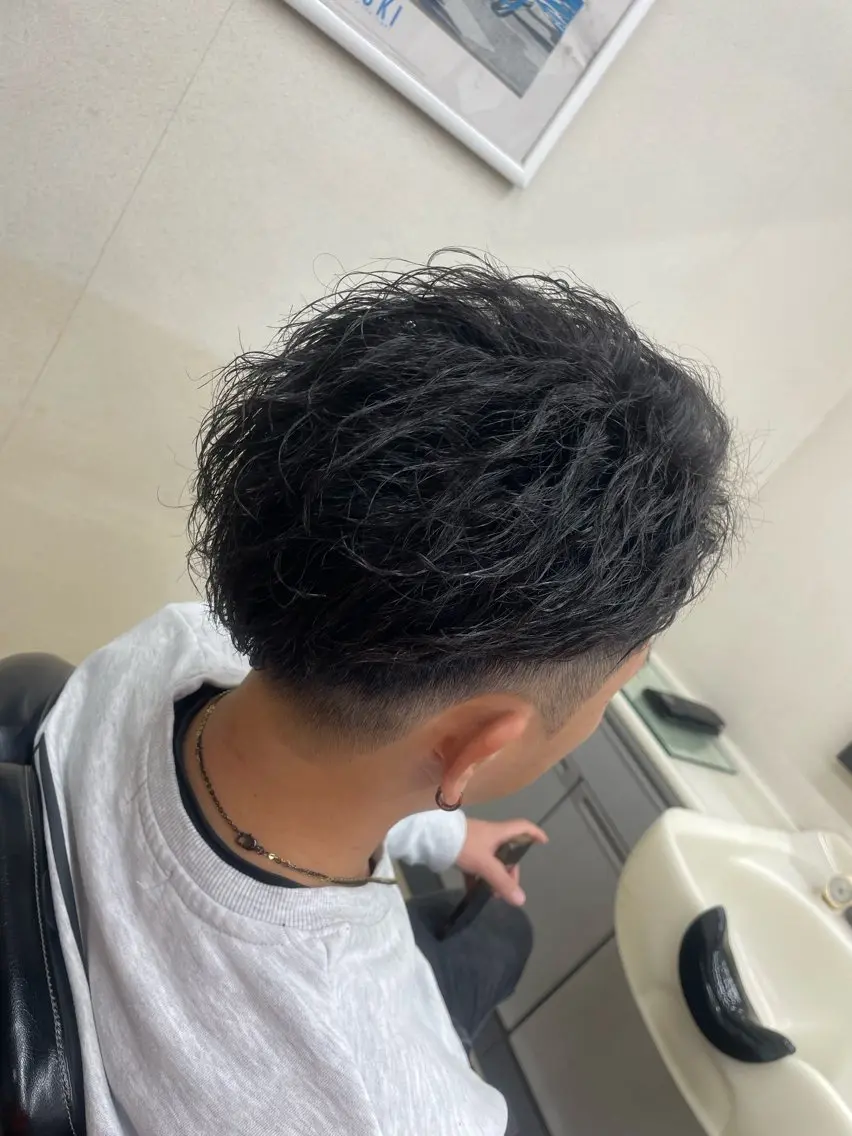 パーマ メンズ メンズパーマ ツーブロック 刈り上げ 片桐 航太のヘアスタイル