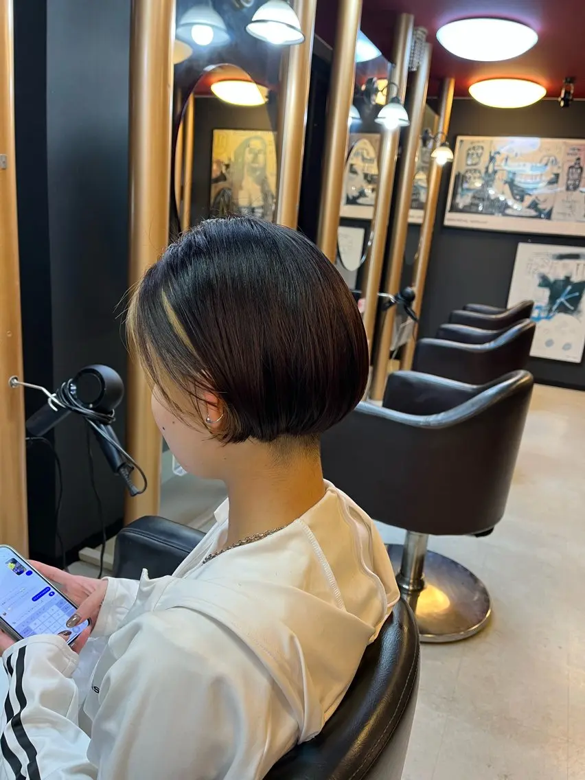 ショート カット ヘアカラー 神崎 一洋のヘアスタイル
