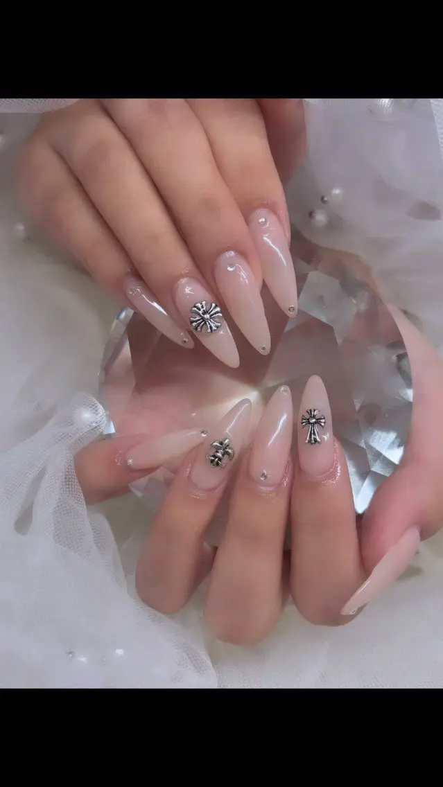 ネイル i  beauty Torontoのネイルデザイン
