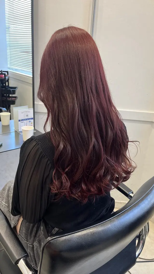 ロング カラー ブリーチ 透明感カラー ブリーチなしカラー 髪質改善 トリートメント 【ただの天才 🎨】のヘアスタイル