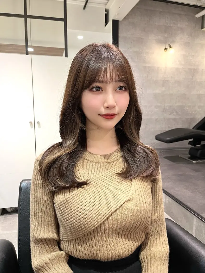 セミロング カラー カット ヘアカラー トリートメント ナチュラル韓国ヘア 🇰🇷塚田凌太のヘアスタイル