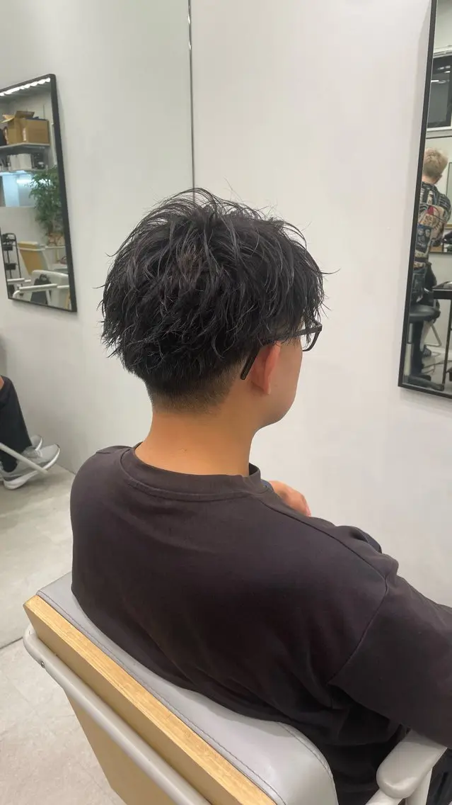 メンズ 丸岡 成穂のヘアスタイル