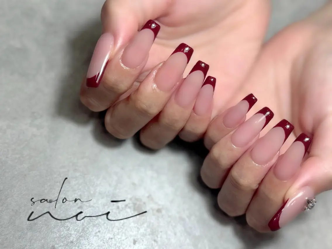ネイル フレンチネイル ハンドネイル salon noiのネイルデザイン