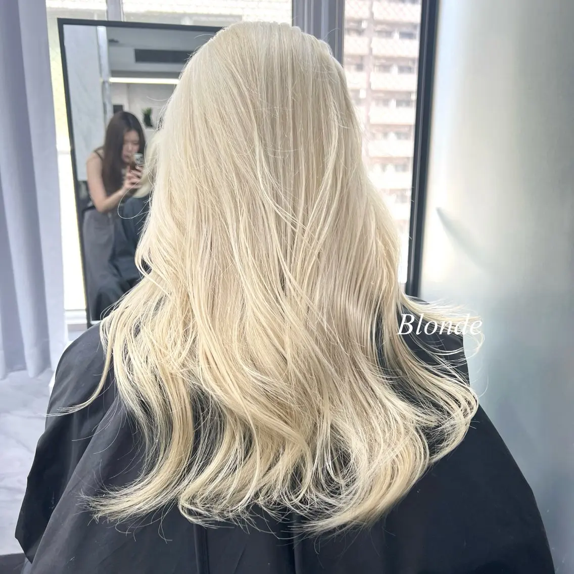 セミロング カラー シールエクステ ハイトーンカラー エクステ ヘアカラー トリートメント シールエクステ特化 ハイトーン、NANAのヘアスタイル