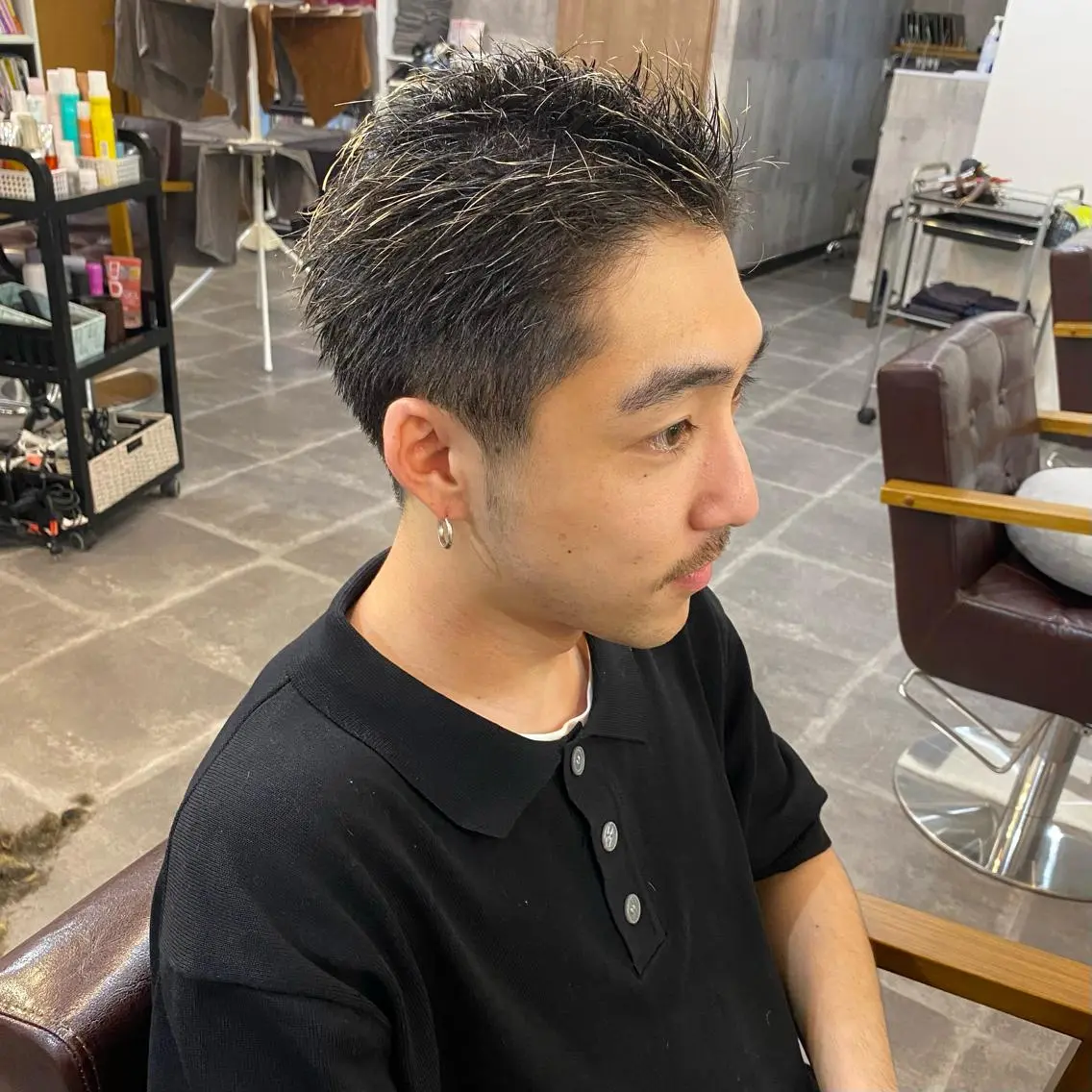 🟣メンズカット+眉毛カットの写真