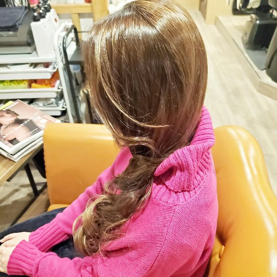 ロング カラー ブリーチ イルミナカラー 外国人風カラー トリートメント 酸熱トリートメント カット ヘアカラー トリートメント spa hair ark 富井直美のヘアスタイル