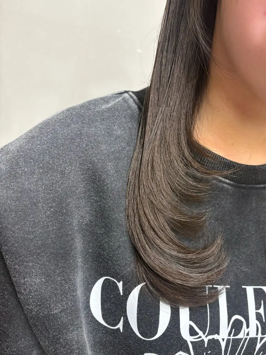 セミロング カット 田村 匡世のヘアスタイル