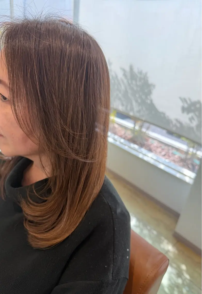 セミロング 顔周りカット レイヤーカット カラーモデル募集中✨ MIKUのヘアスタイル