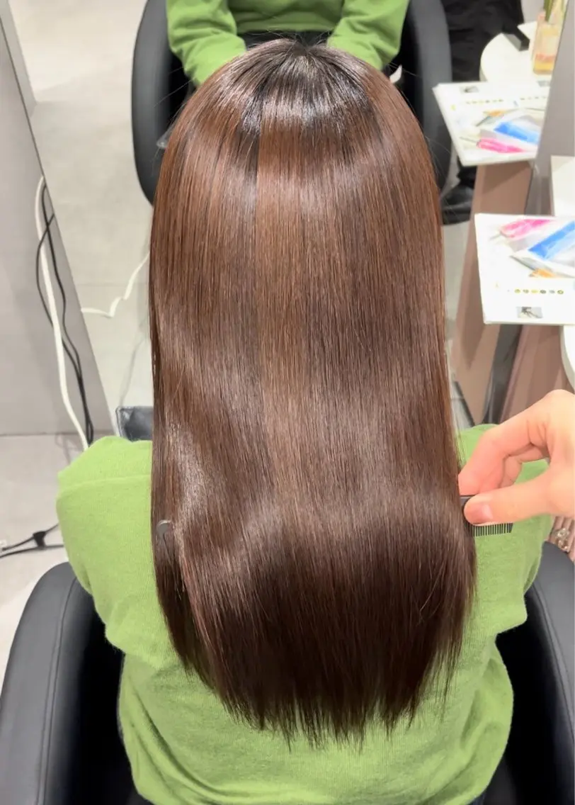 セミロング 岸田 悠佑のヘアスタイル