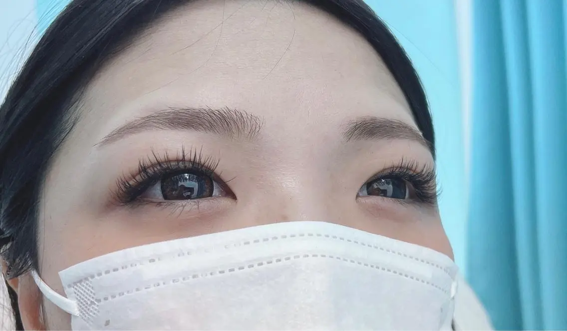 マツエク・マツパ フラットラッシュ 友成 裕子の眉毛・アイブロウイメージ