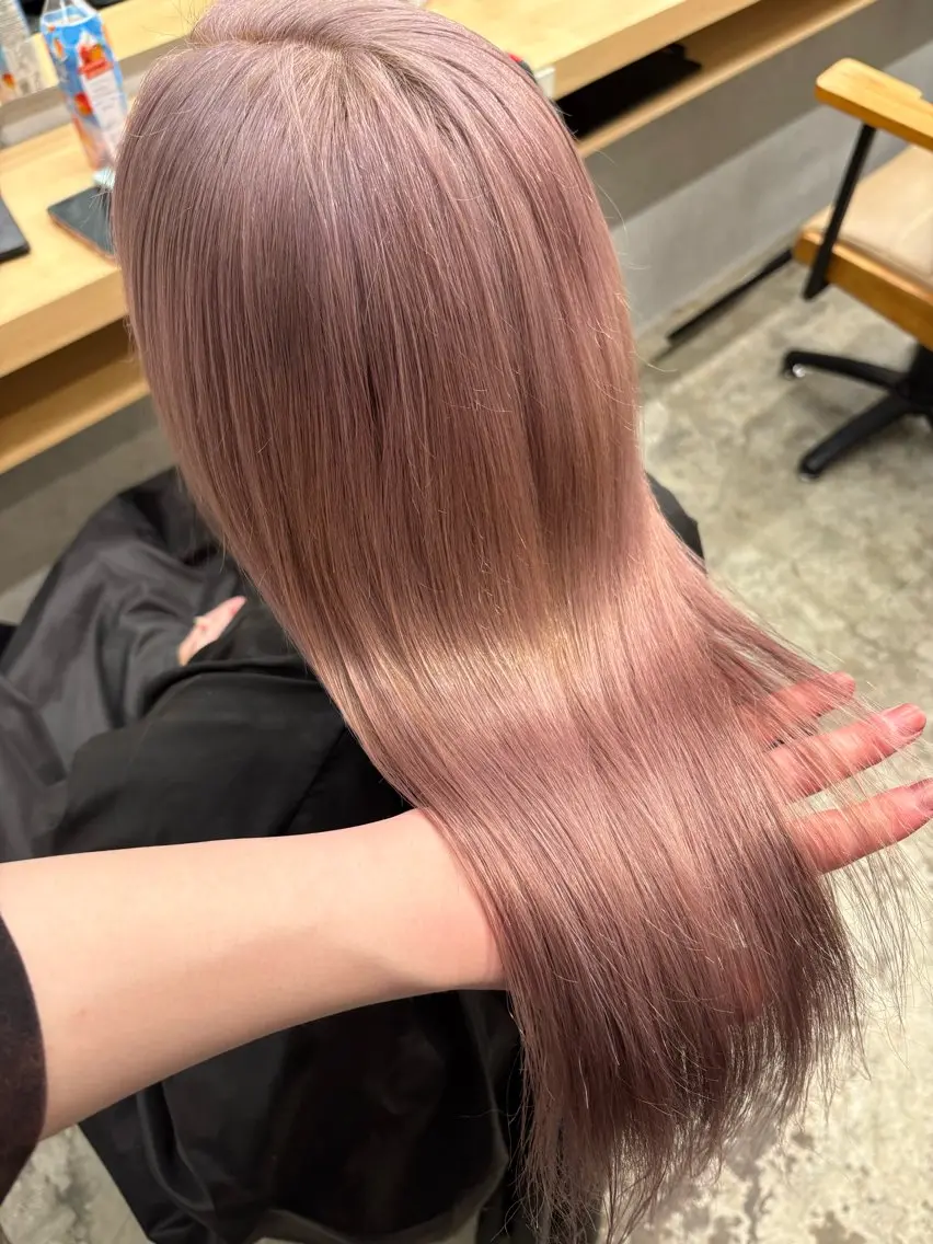 カラー ベージュカラー 透明感カラー ピンクカラー ピンクベージュ シルバー ヘアカラー Libero 柏 あつきのヘアスタイル