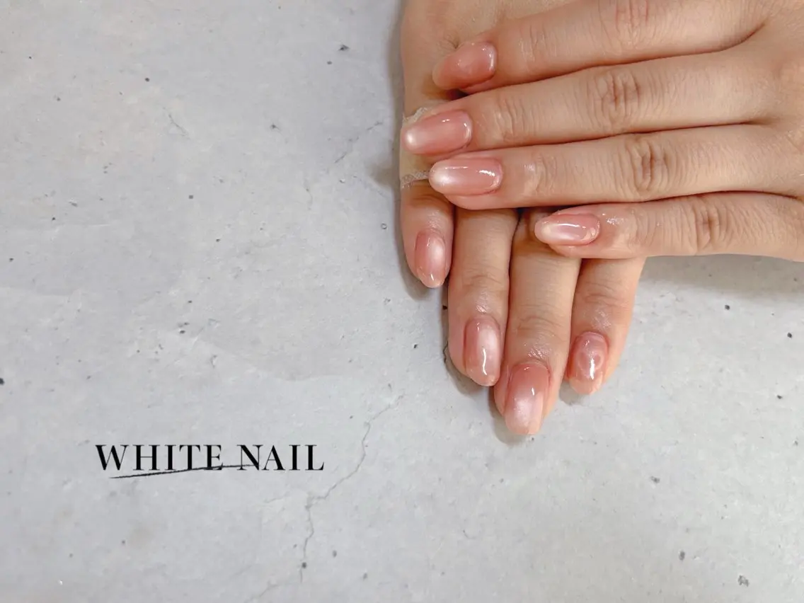 ネイル マグネットネイル ハンドネイル WHITE NAIL ホワイトネイルのネイルデザイン