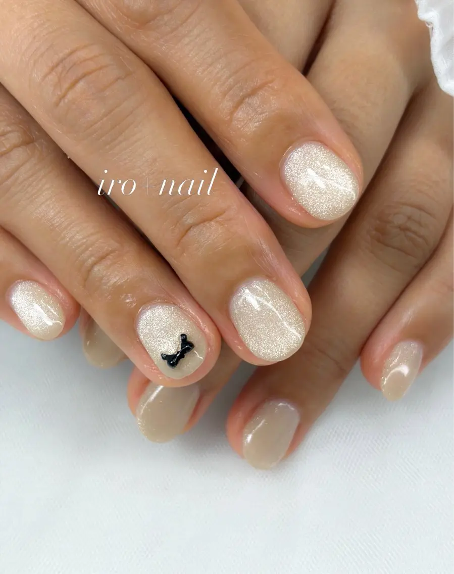 ネイル ジェルネイル 韓国ネイル マグネットネイル ニュアンスネイル リボン ハンドネイル iro+ nailのネイルデザイン