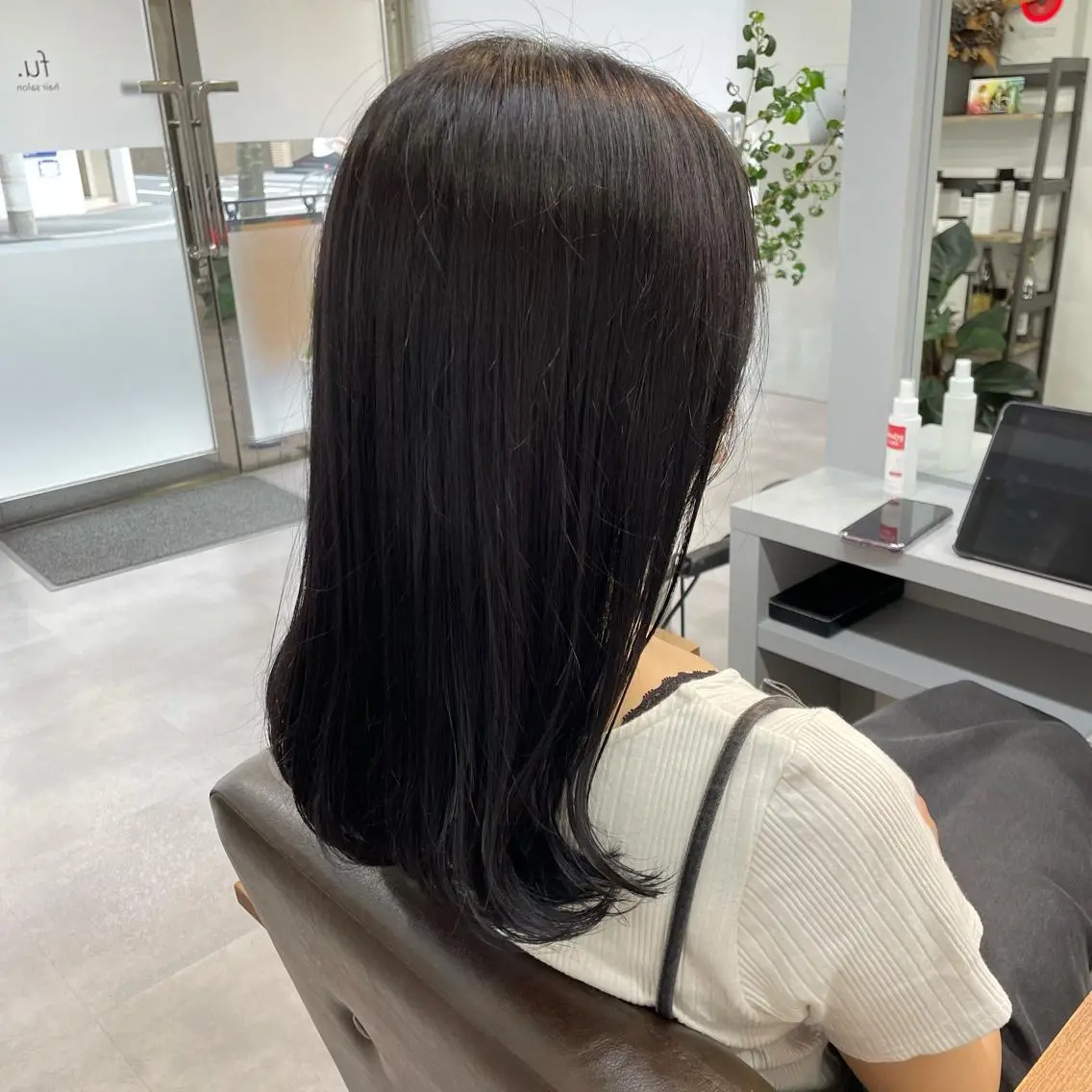 ロング カラー 透明感カラー monami 山本華菜のヘアスタイル