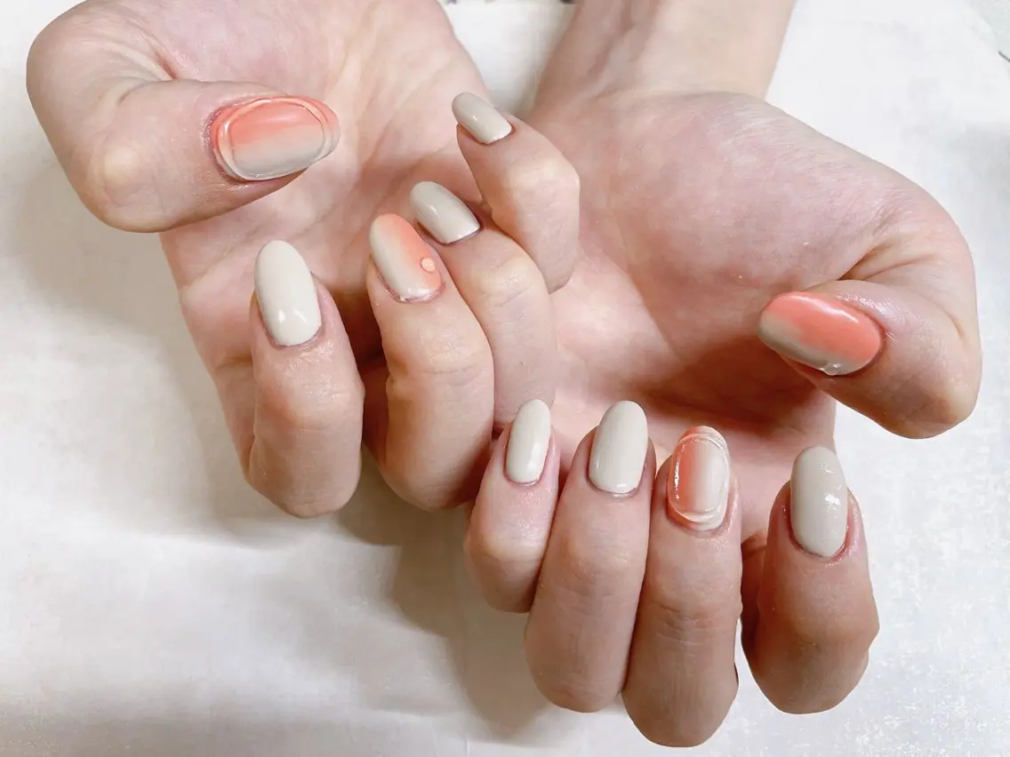ネイル オーロラネイル フラワーネイル フットネイル フレンチネイル ジェルネイル ハンドネイル mogunail &blowのネイルデザイン