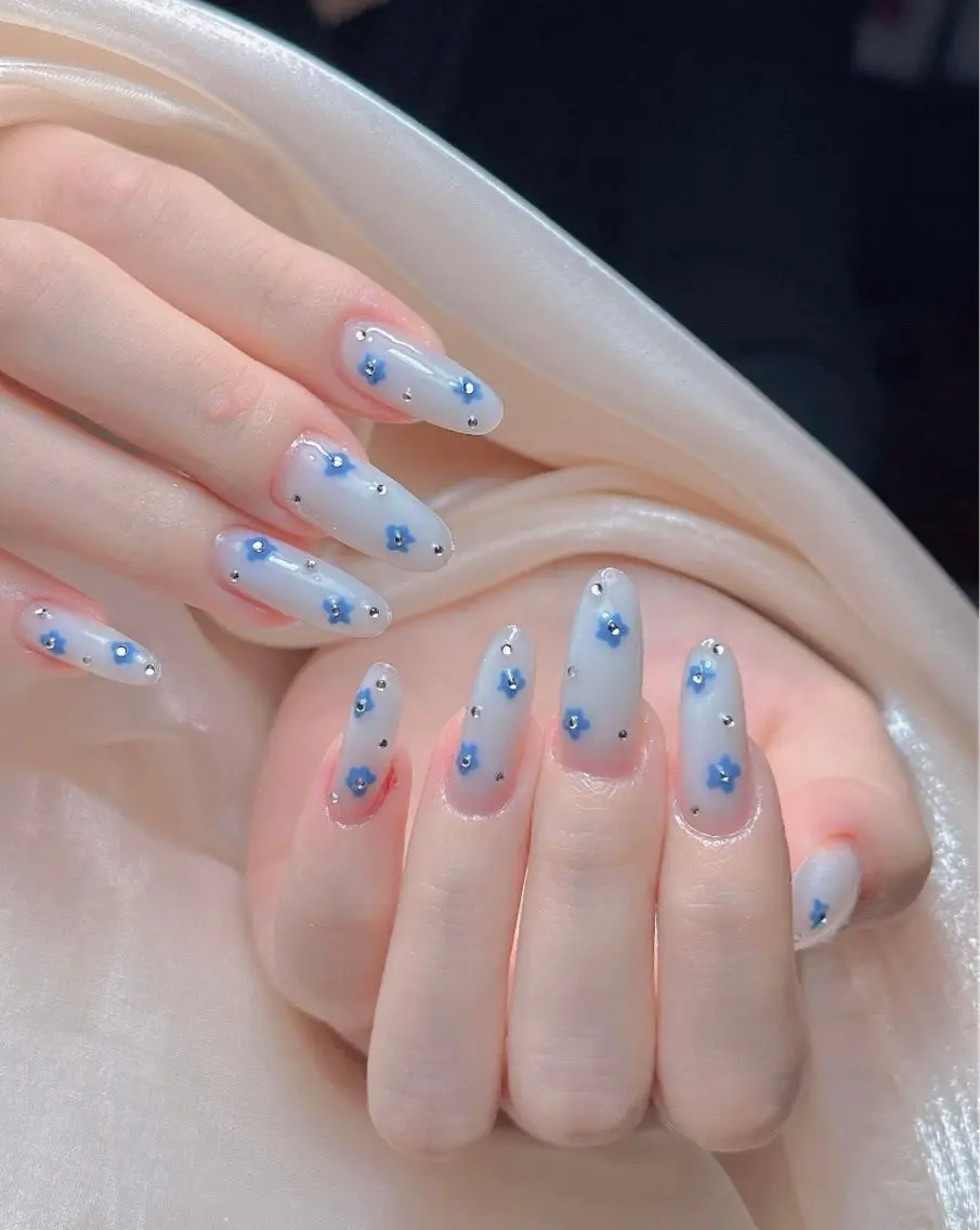 ネイル Hin Nailのネイルデザイン