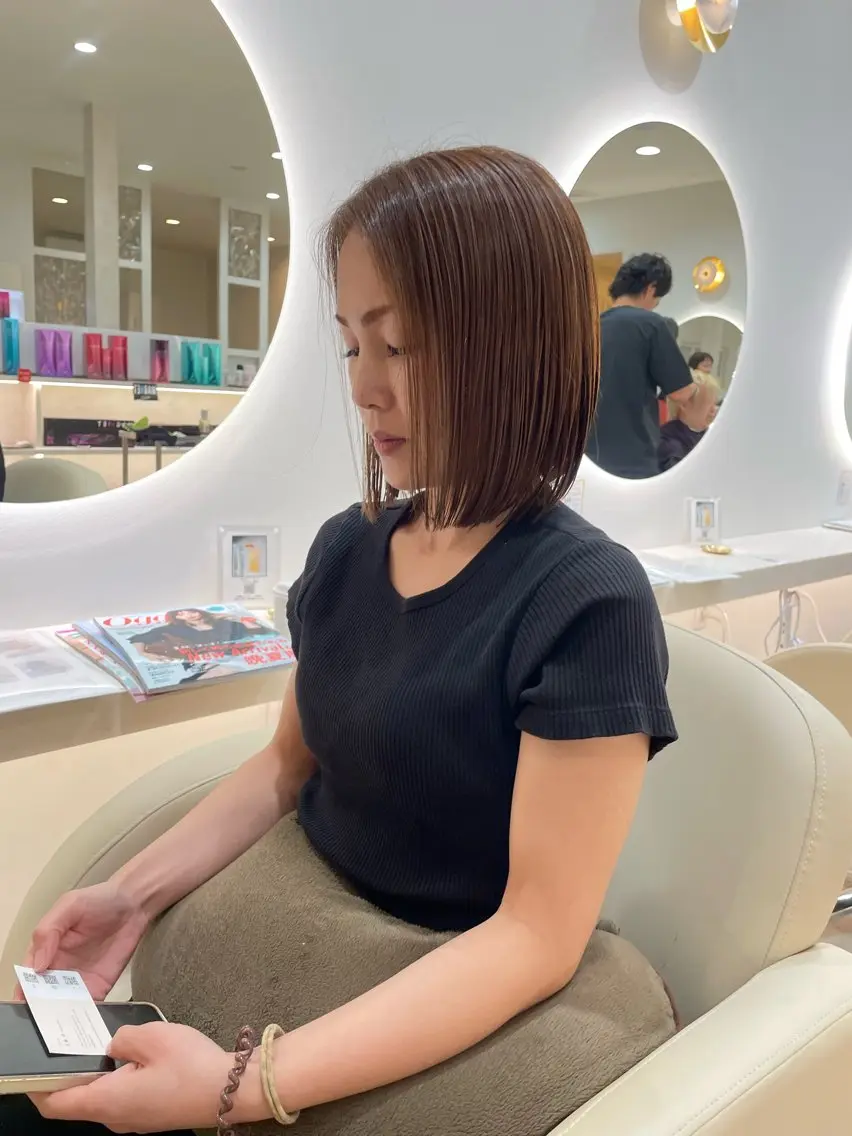ショート 切りっぱなしボブ ボブ カット ヘアカラー ANCHORウェリナ NOZOMIのヘアスタイル
