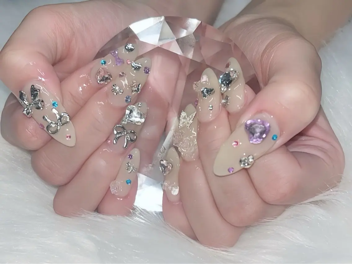 ネイル アートネイル フレンチネイル ジェルネイル 韓国ネイル ミラーネイル Rin Nail 新大久保店のネイルデザイン