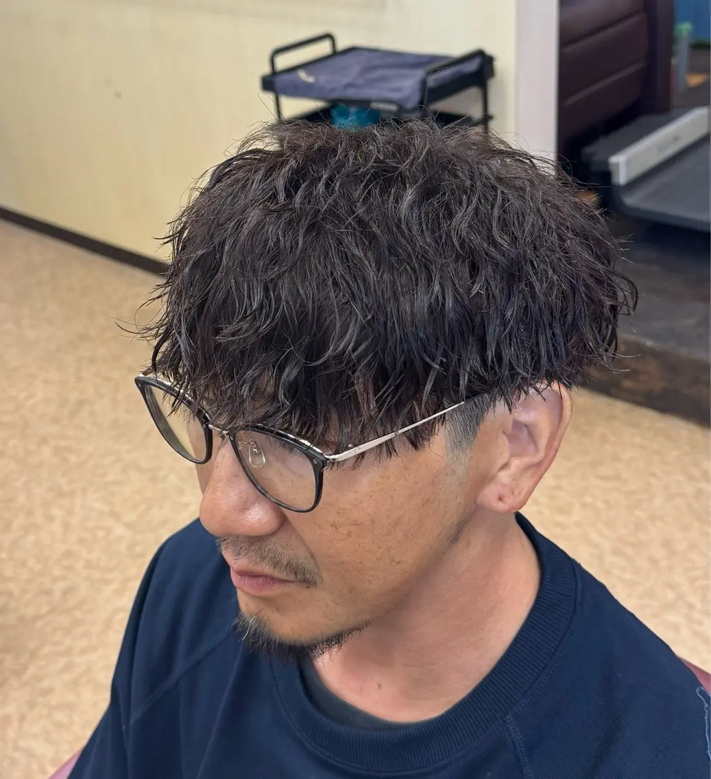 ミディアム メンズ カット パーマ 焼津メンズパーマ特化 大石雄生のヘアスタイル