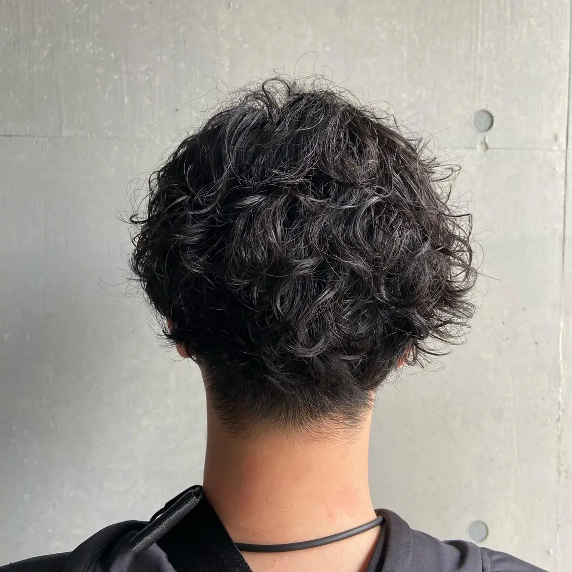 ショート パーマ メンズ 💜推しインナー カラー/菊池柊真💜のヘアスタイル