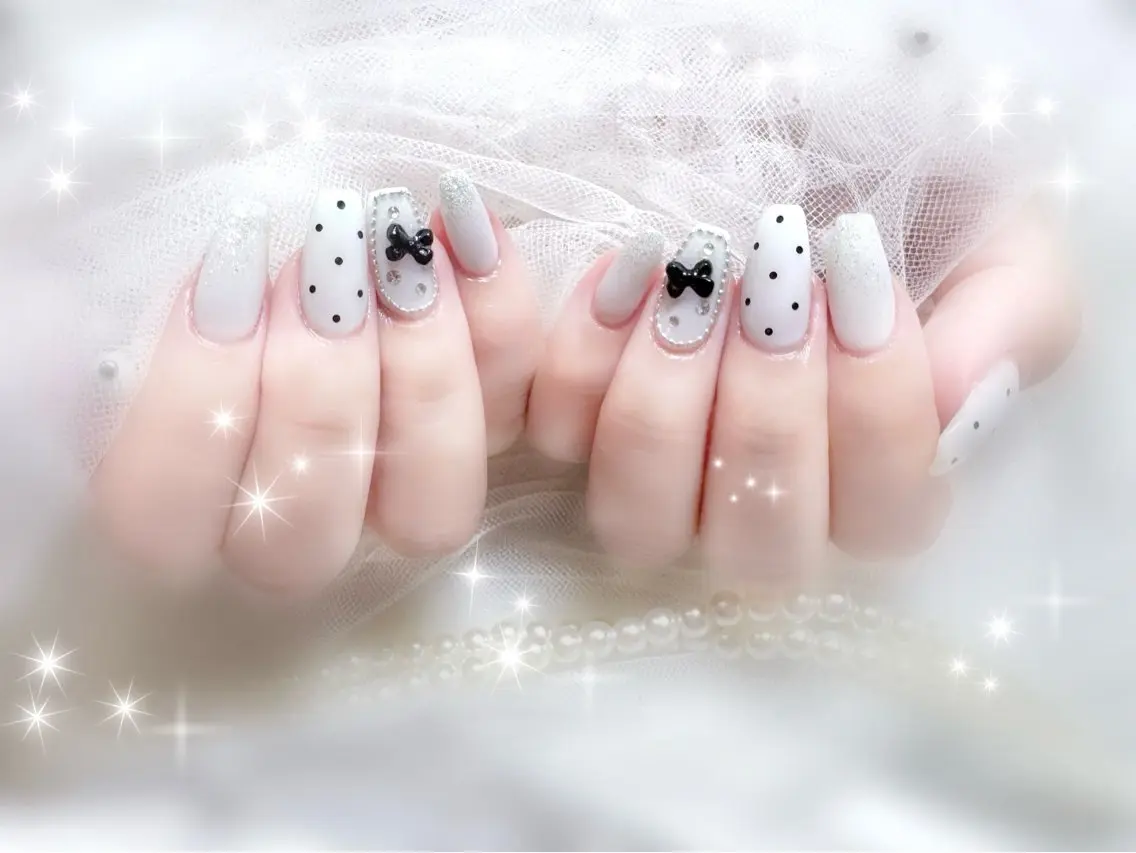 ネイル ハンドネイル 𝗝𝗨𝗥𝗜🎀 niconail三鷹のネイルデザイン