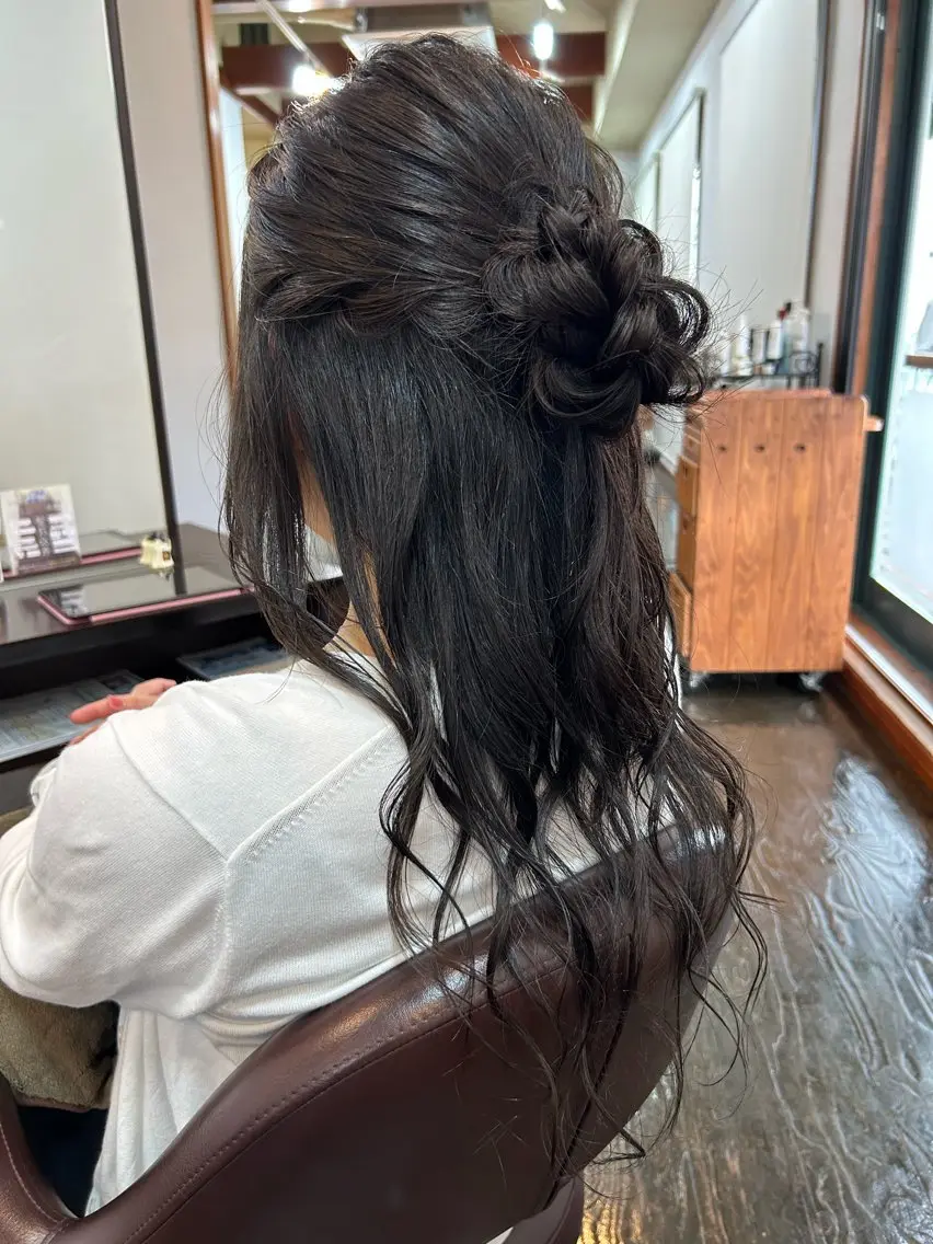 ヘアアレンジ ハーフアップ 坂本 瑞季 🤍 髪質改善のヘアスタイル
