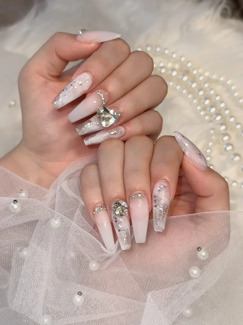 ネイル nail salon azuのネイルデザイン