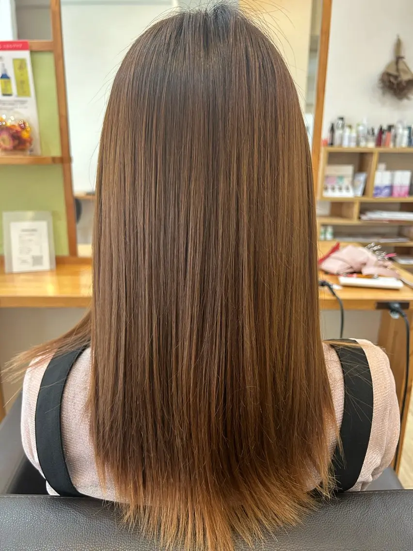 セミロング 髪質改善 トリートメント 東 麻祐子のヘアスタイル