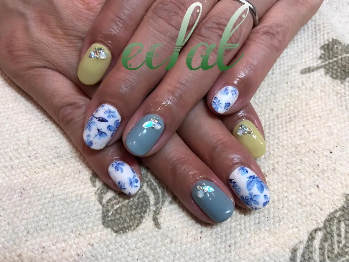 ネイル ハンドネイル センター南 eclatのネイルデザイン