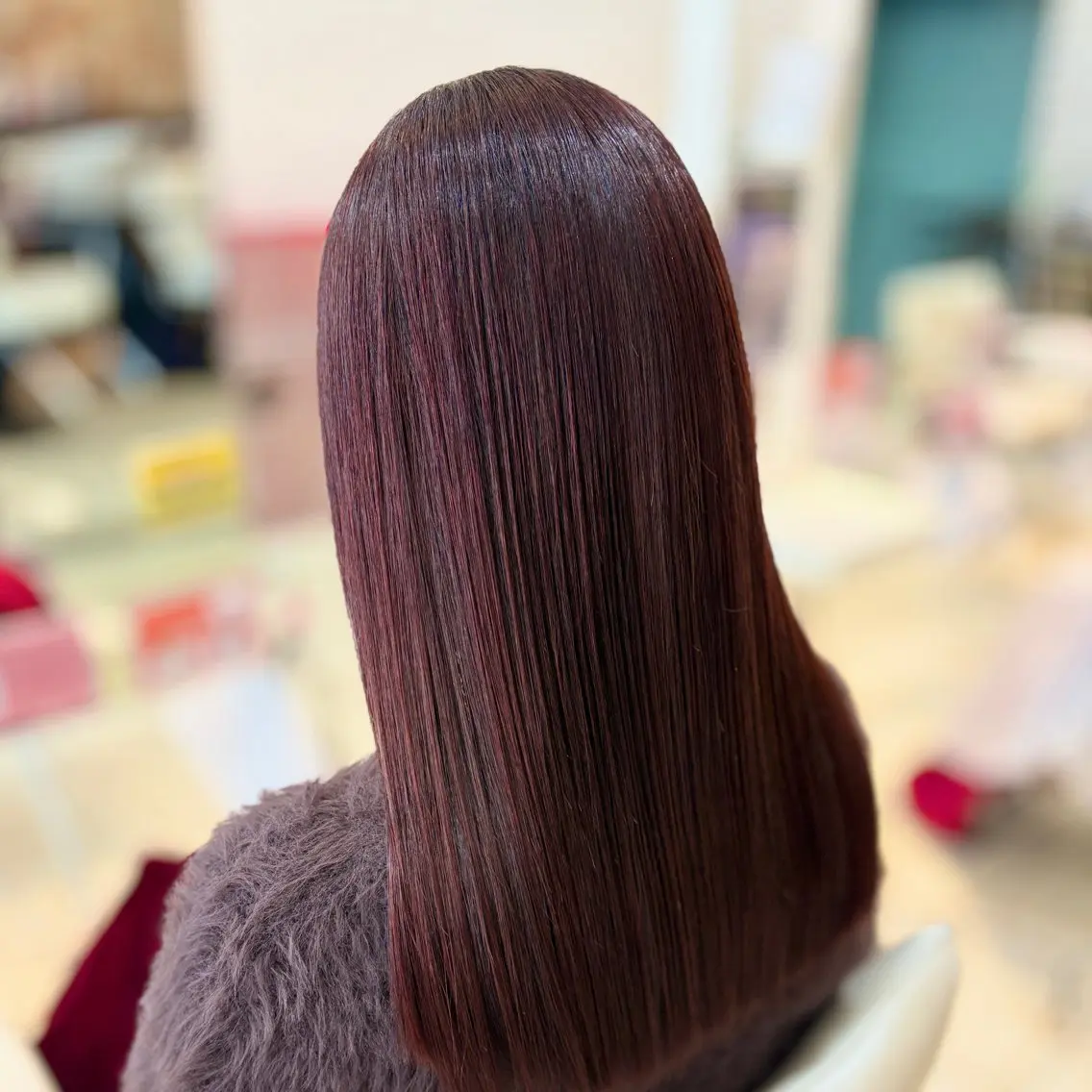 セミロング カラー ブリーチ ブリーチなしカラー レッドカラー カット ヘアカラー ブリーチ/ヘアセット 【𝙍𝙞𝙣𝙤】のヘアスタイル