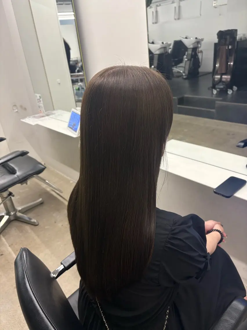 ロング カラー ブラウンカラー 透明感カラー グレージュ ヘアカラー トリートメント OMURA MINORIのヘアスタイル