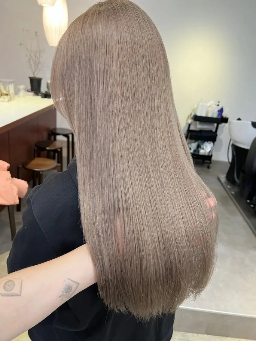 ロング カラー ヘアカラー 🫧suzuno 🫧ブリーチ強化のヘアスタイル
