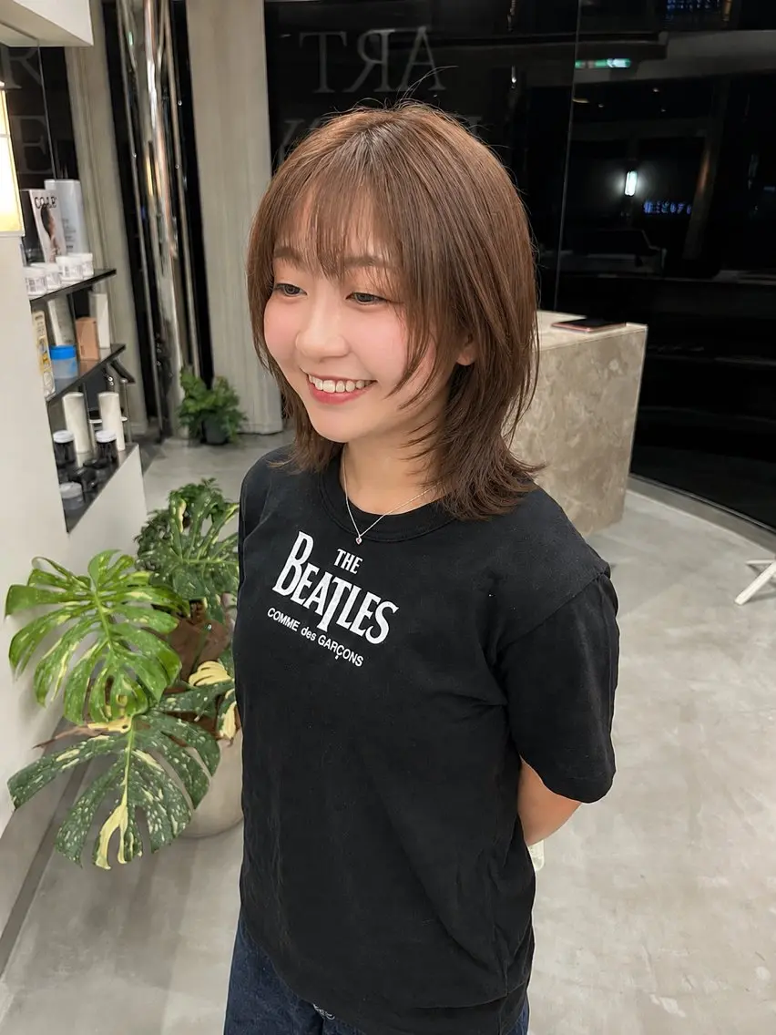 ミディアム レイヤーカット カット DARTS Ryoのヘアスタイル