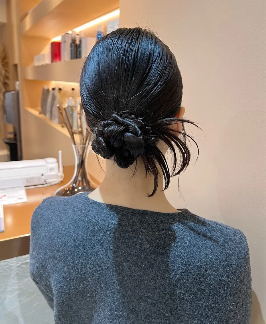 ロング カラー ヘアアレンジ 結婚式・ブライダル ヘアセット ✨カチモリ✨レイヤー 韓国ヘア🇰🇷ゆいのヘアスタイル