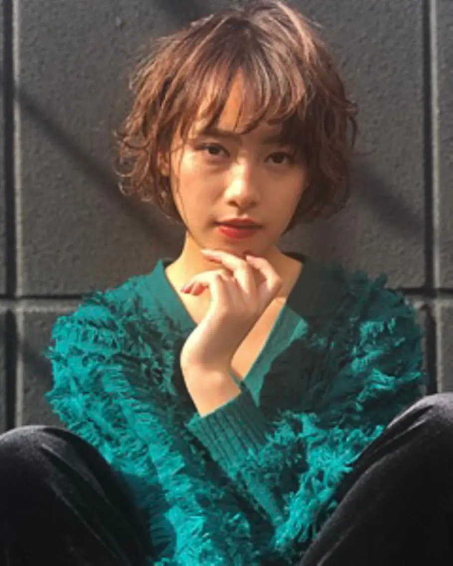 魅力を引き出すイメチェンカット&パーマの写真