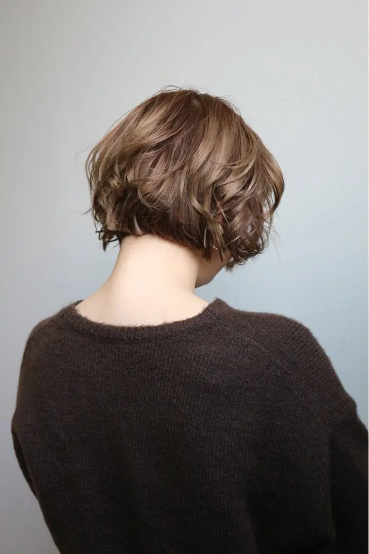 ショート カラー AKO .のヘアスタイル