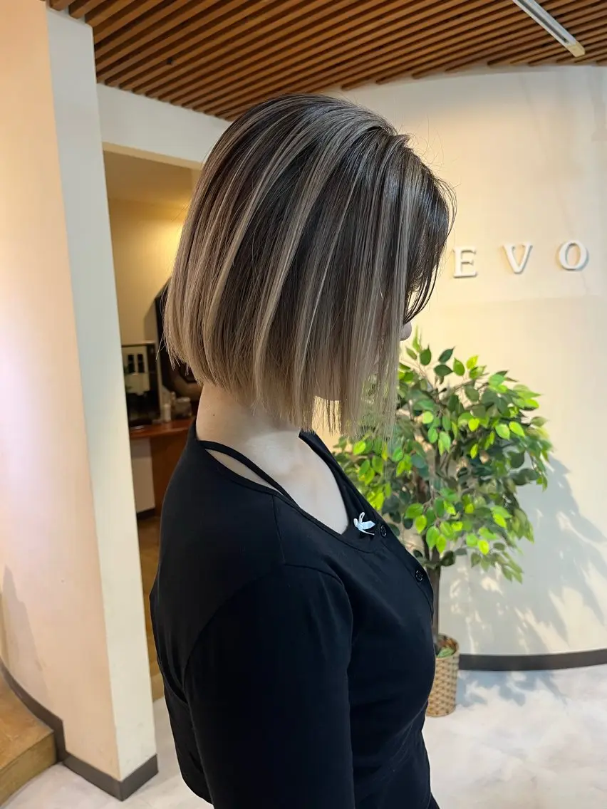 ショート カラー バレイヤージュ デザインカラー オレンジ レイヤーカット 竹井俊介/ブリーチ /レイヤーカットのヘアスタイル