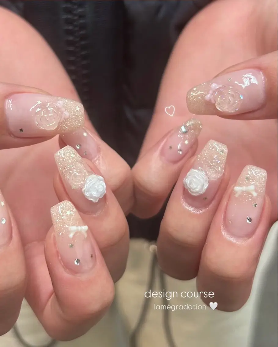 ネイル ハンドネイル EmaNail🎀 Haaruのネイルデザイン