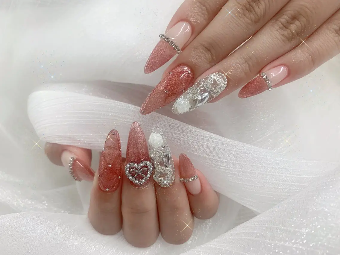 ネイル ✨Nailsalon Vi+✨のネイルデザイン