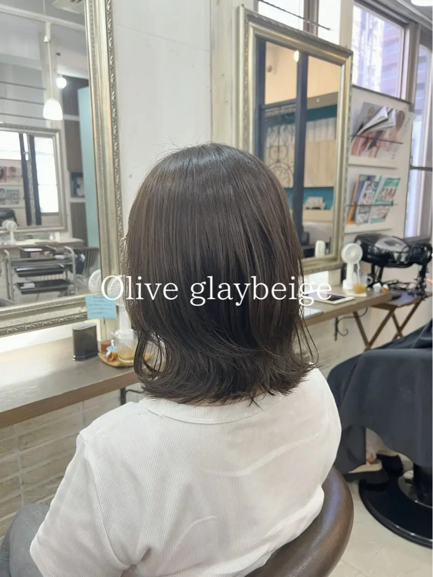 ミディアム ヘアカラー トリートメント ブリーチなし透明感 カラー｜レイヤーのヘアスタイル