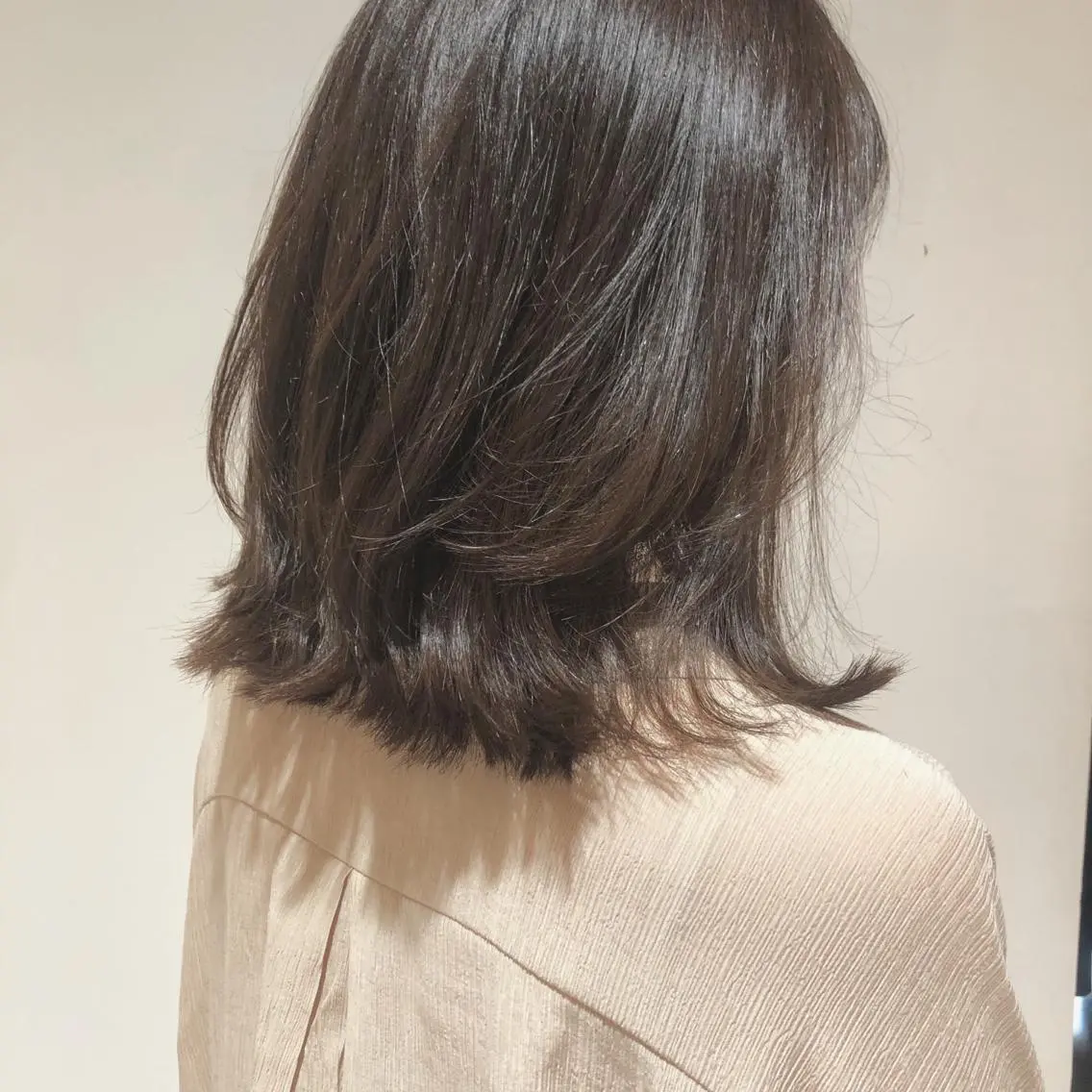 ミディアム カラー ヘアアレンジ マツエク・マツパ 外ハネヘア カット ヘアカラー トリートメント 透明感カラー🫧ヘア セット🫧松本菜月の眉毛・アイブロウイメージ