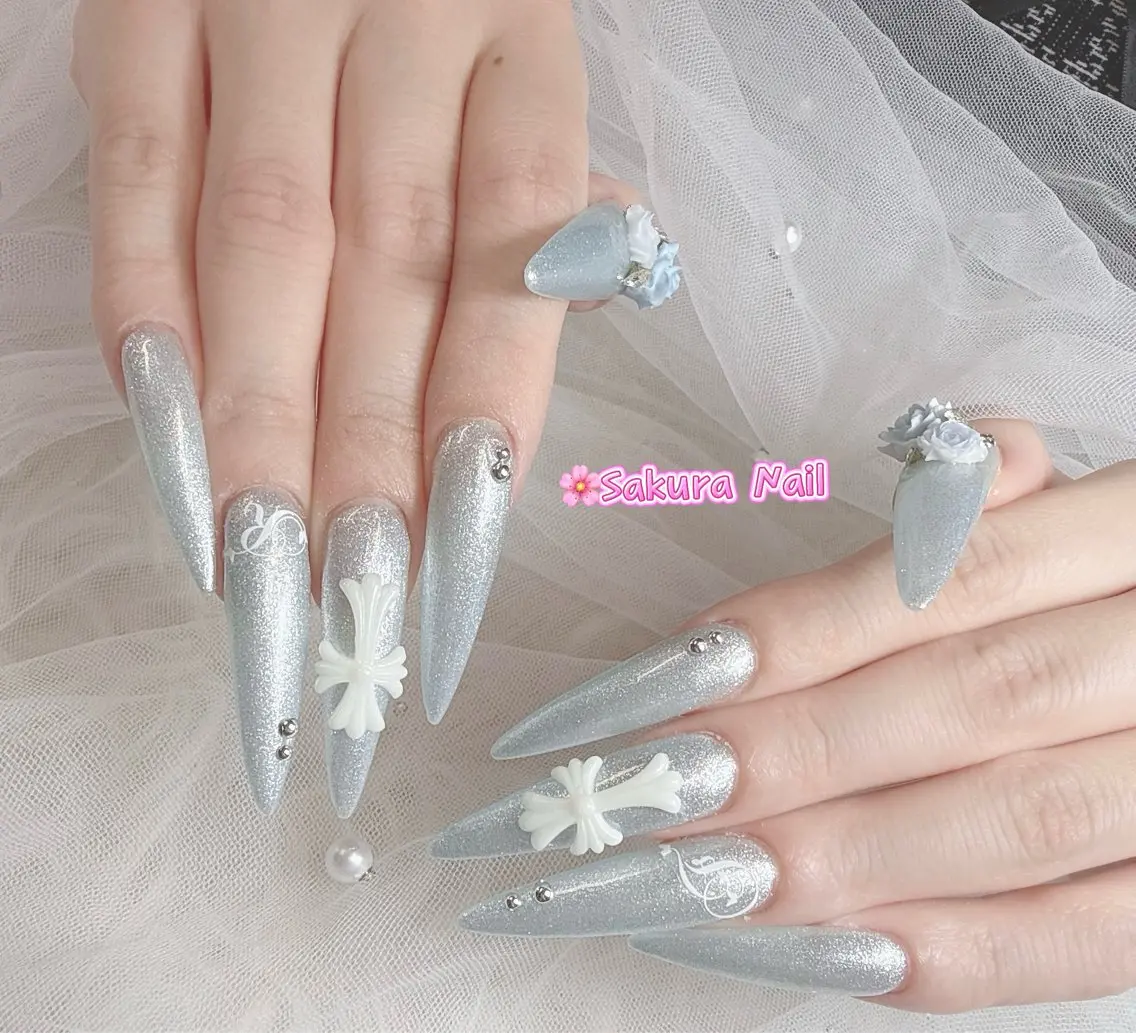 ネイル アートネイル オーロラネイル ボルドー チークネイル フレンチネイル ハンドネイル Sakura Nail Salonのネイルデザイン