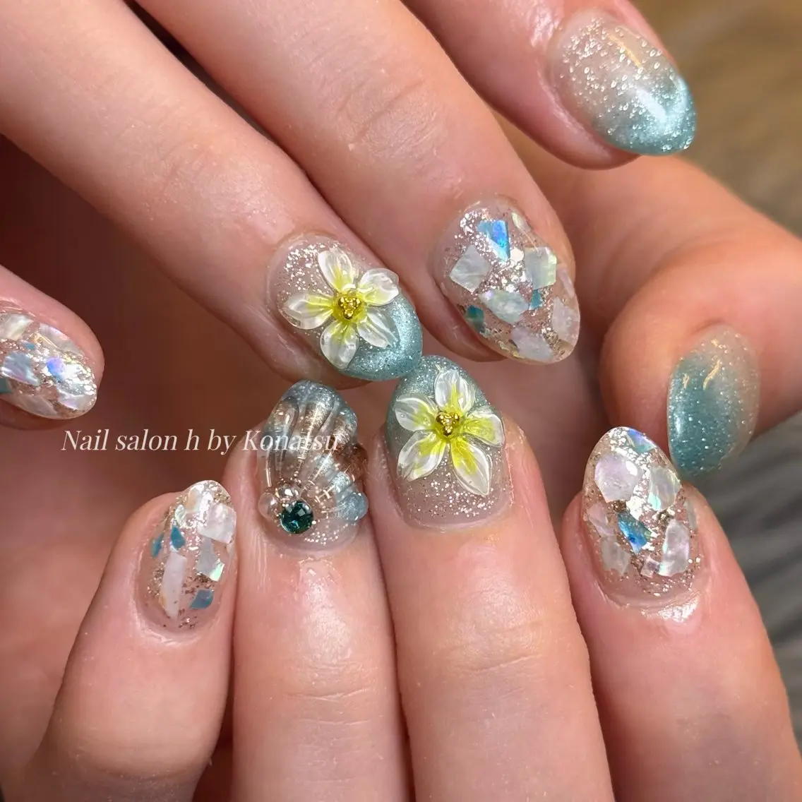 ネイル アートネイル キラキラネイル 夏ネイル ハンドネイル nail salon h🎀小夏のネイルデザイン